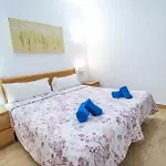 Edificio Prieto Viv 2c شقة *